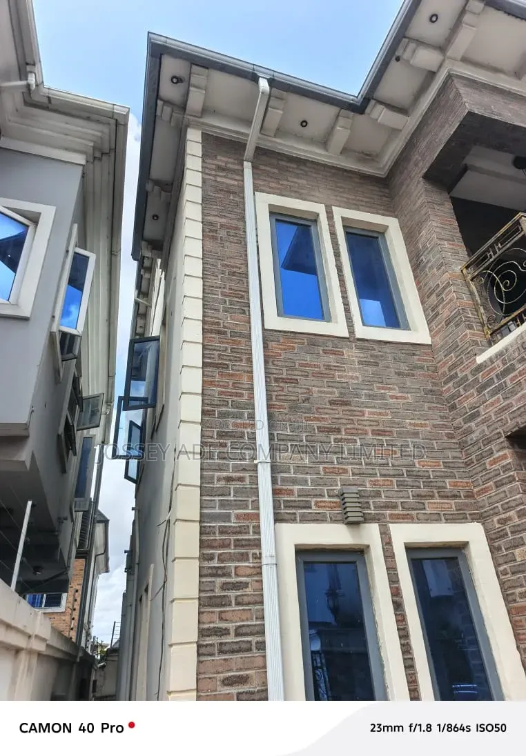 Furnished 4bdrm Duplex in Iseri Olofin for sale