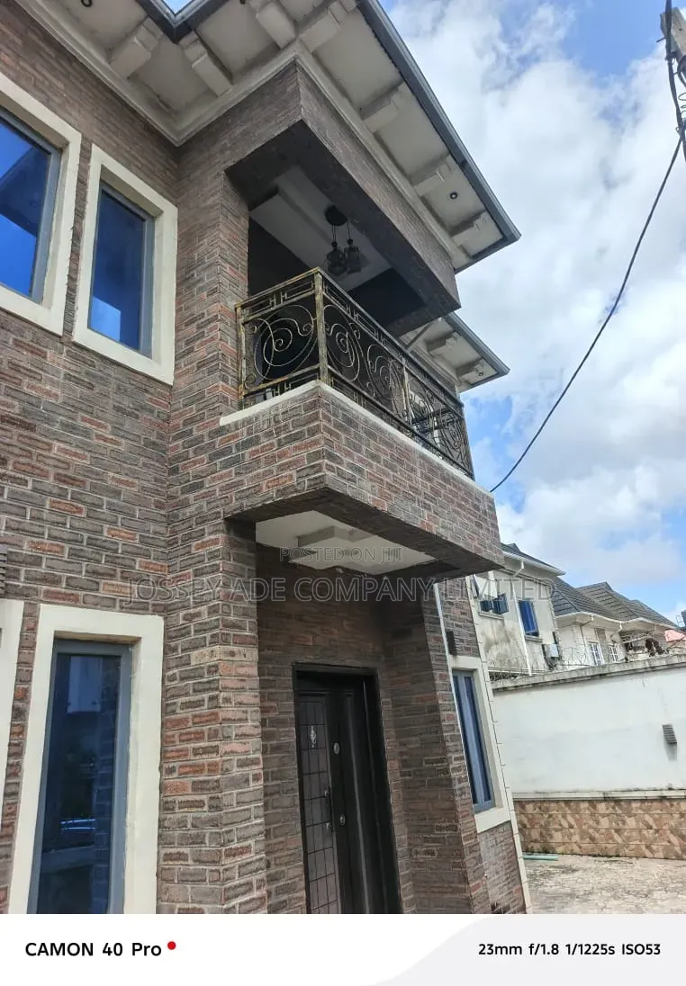 Furnished 4bdrm Duplex in Iseri Olofin for sale