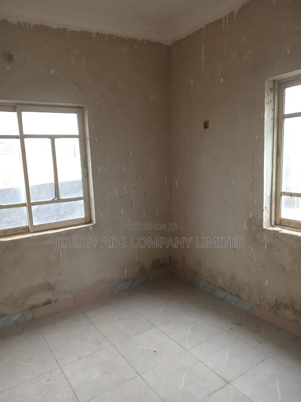 Furnished 2bdrm Block of Flats in Akute Ajuwon for sale