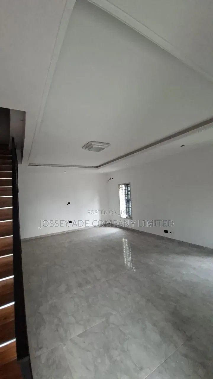Furnished 4bdrm Duplex in Ogudu GRA for sale
