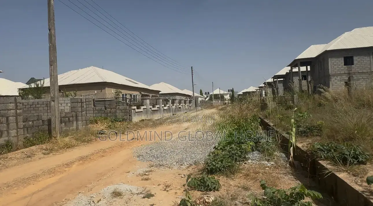 4bdrm Duplex in Lugbe District., FHA for sale