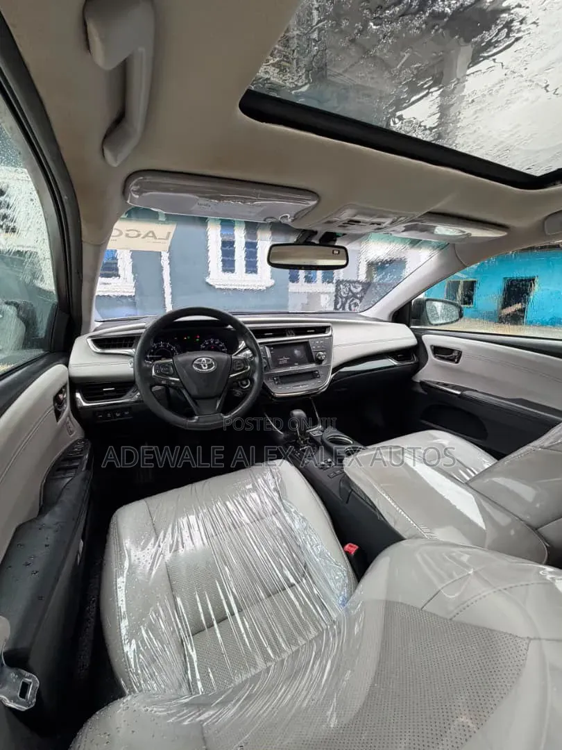 Toyota Avalon 2013 White