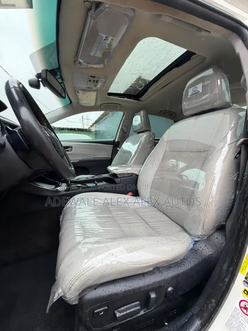 Toyota Avalon 2013 White