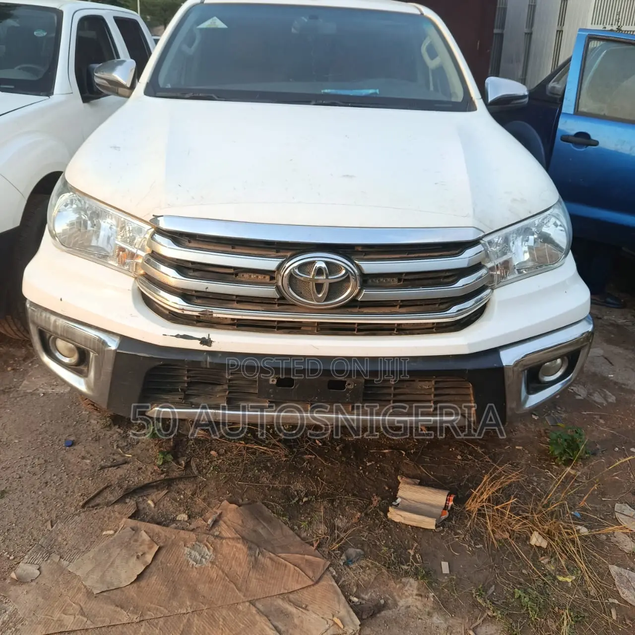 Toyota Hilux SR 4x4 2019 White