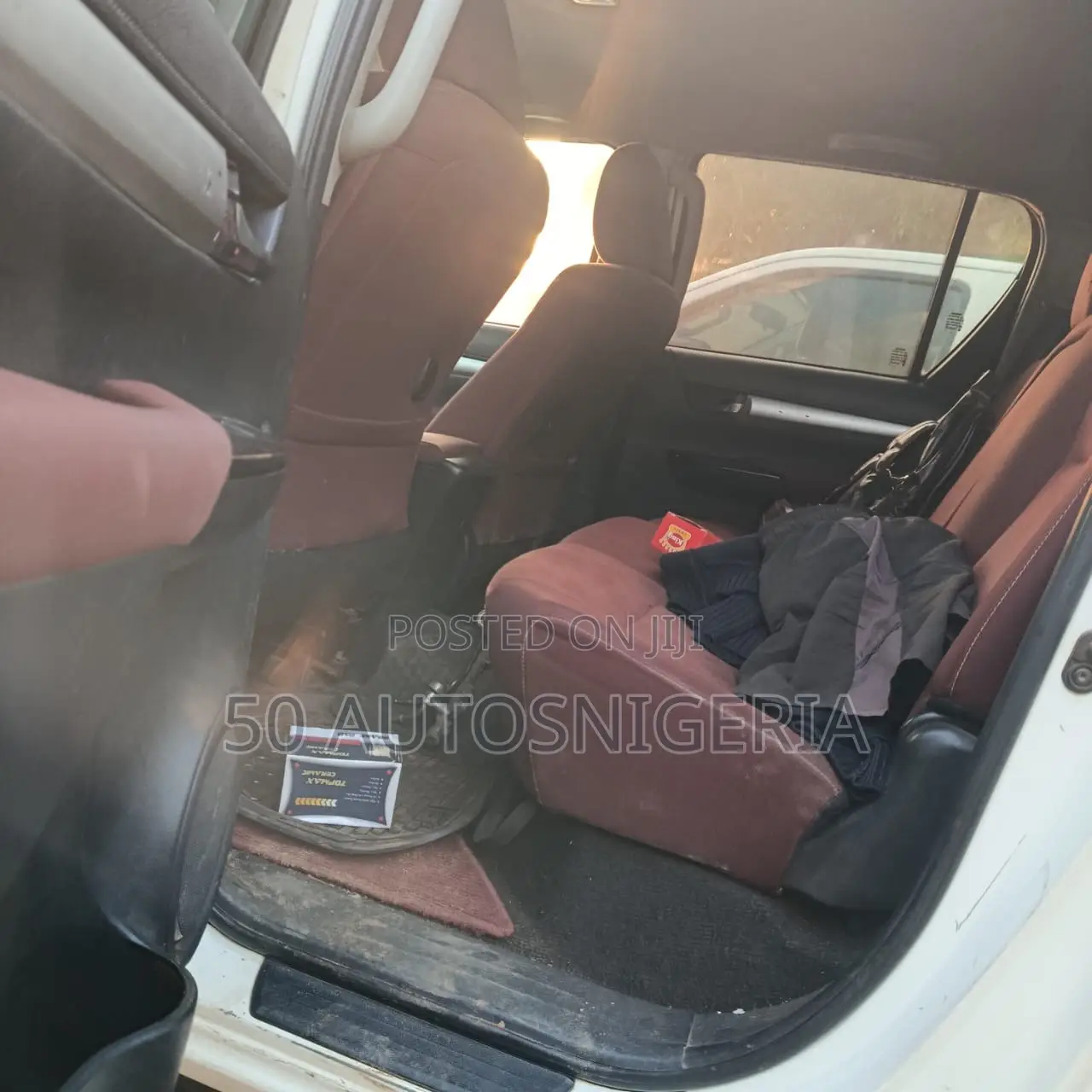 Toyota Hilux SR 4x4 2019 White