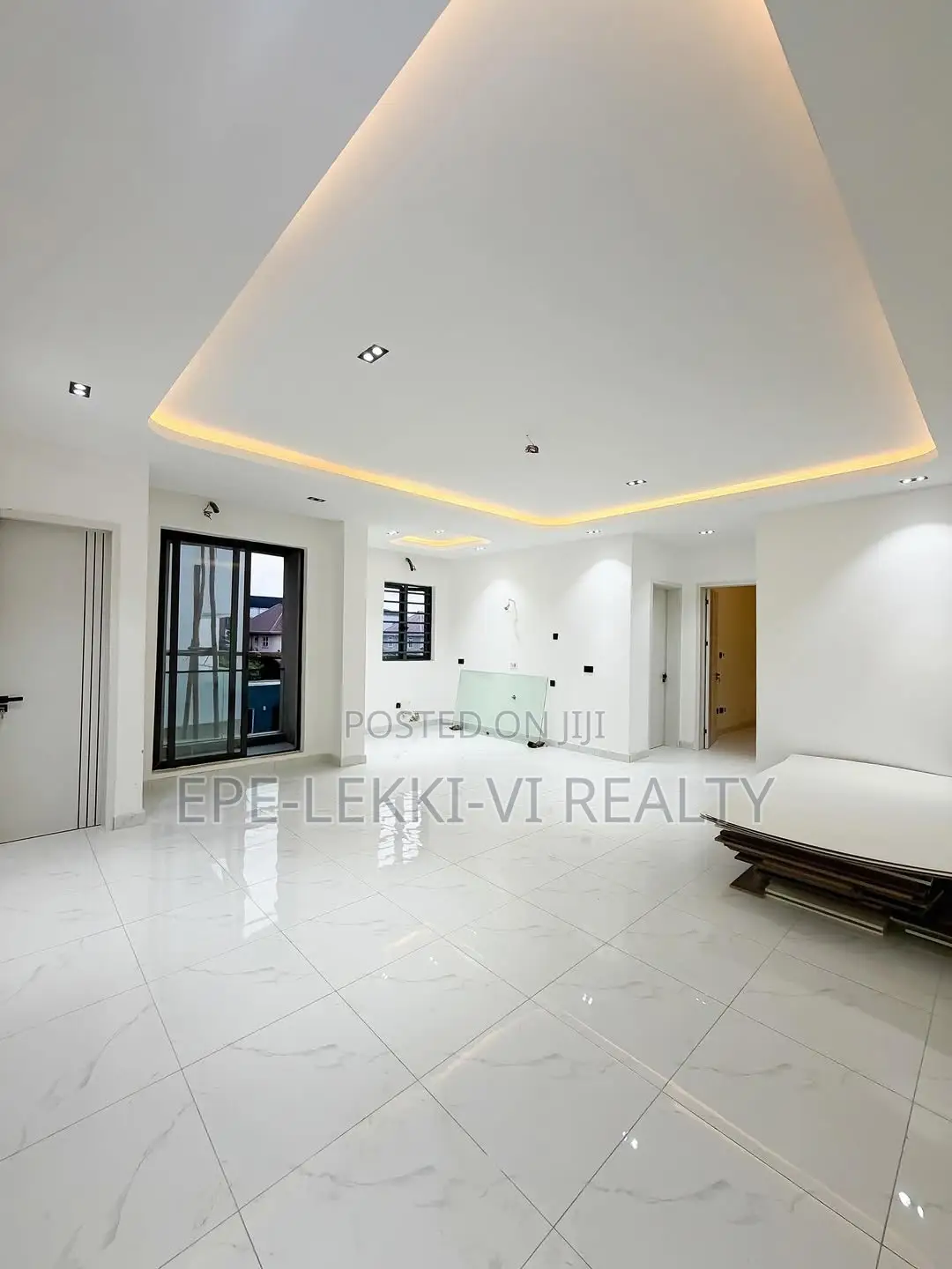 2bdrm Apartment in Lekki for sale