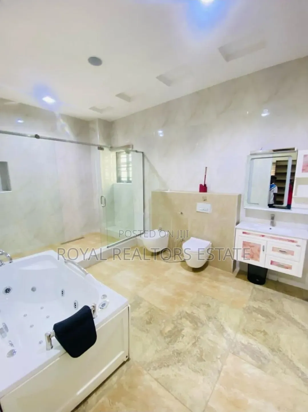 5bdrm Duplex in Katampe Extension for sale