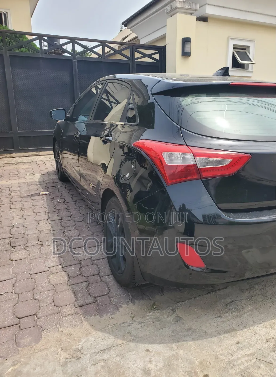 Hyundai Elantra 2015 Black