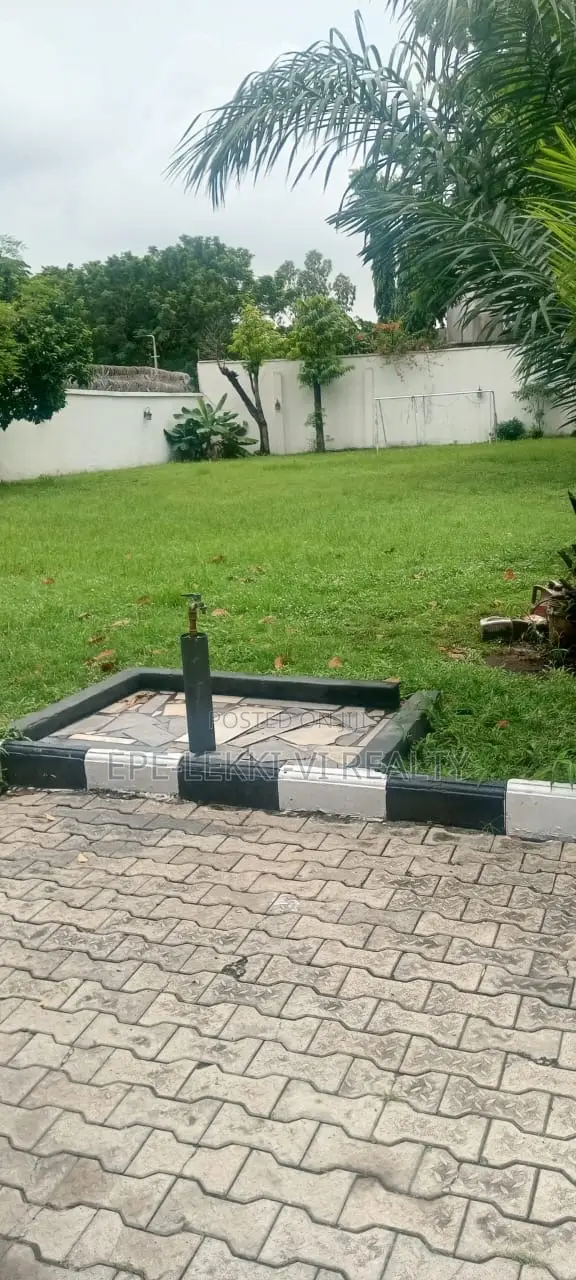 4bdrm Townhouse / Terrace in Ikoyi for rent