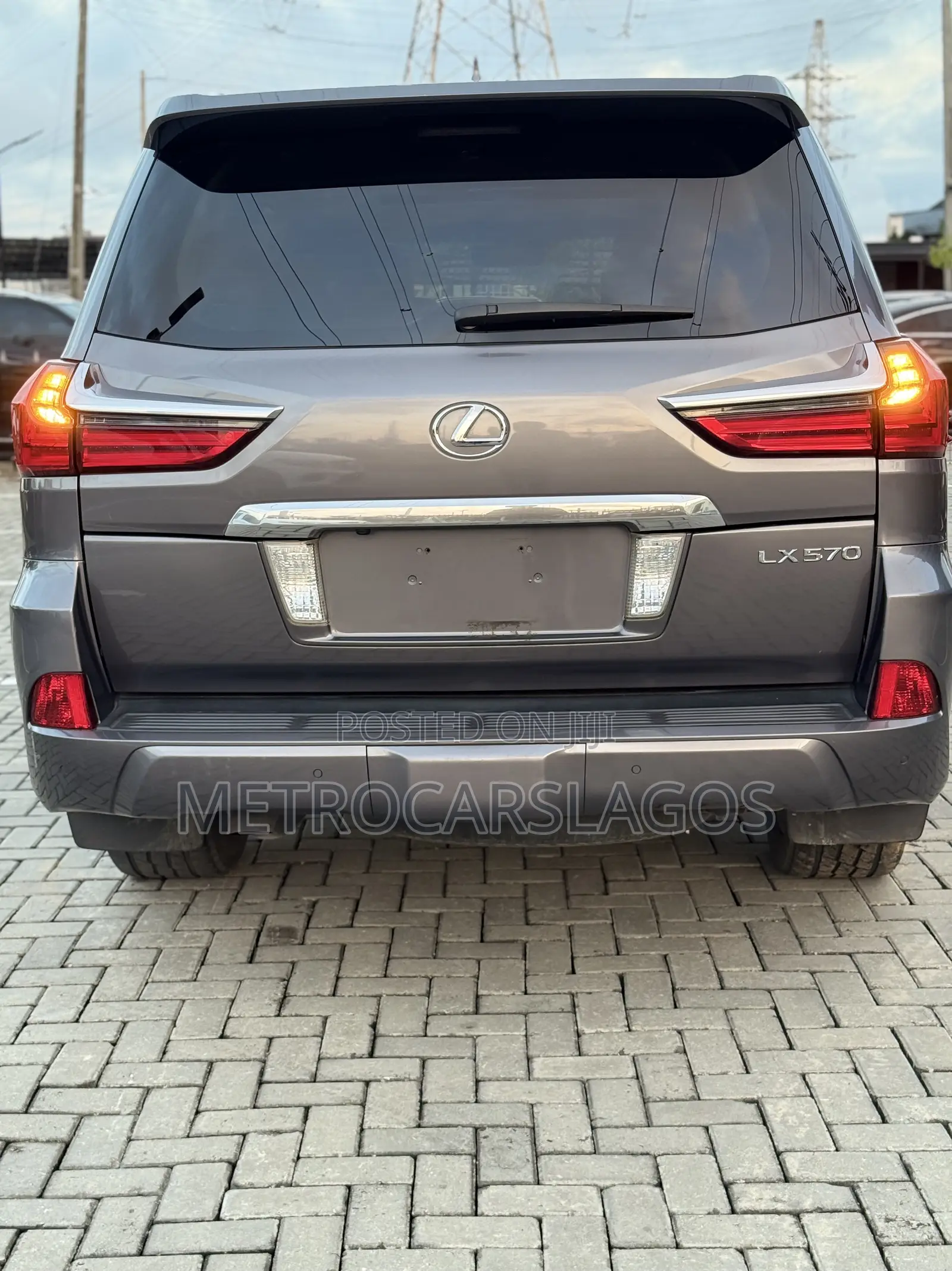 Lexus LX 570 AWD 2017 Gray