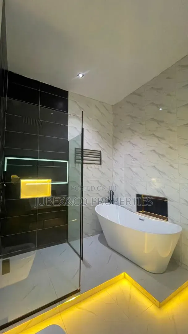 4bdrm Duplex in Oke Ibadan Estate for sale