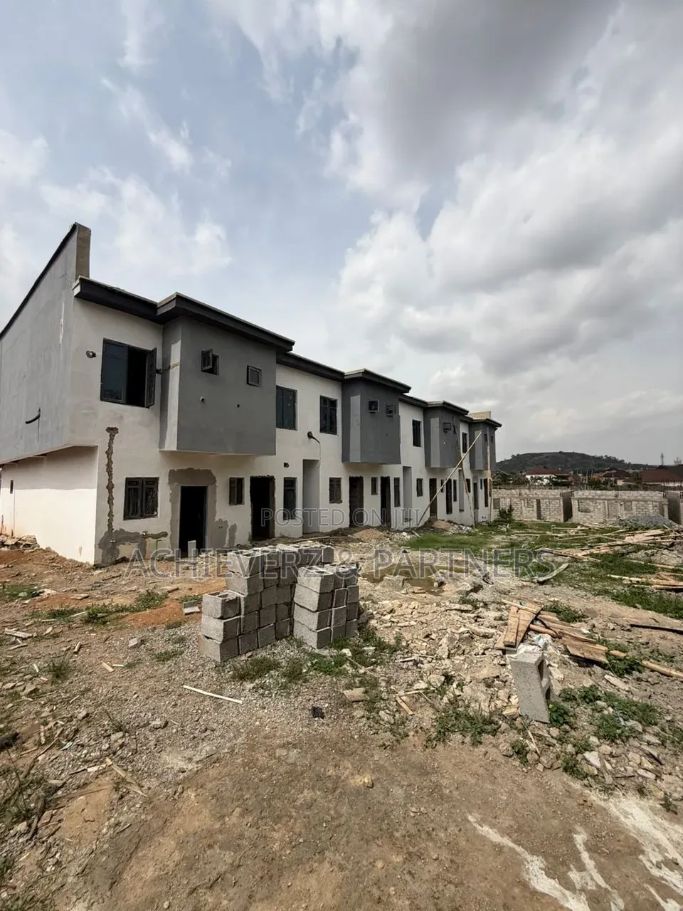4bdrm Duplex in Lokogoma for sale