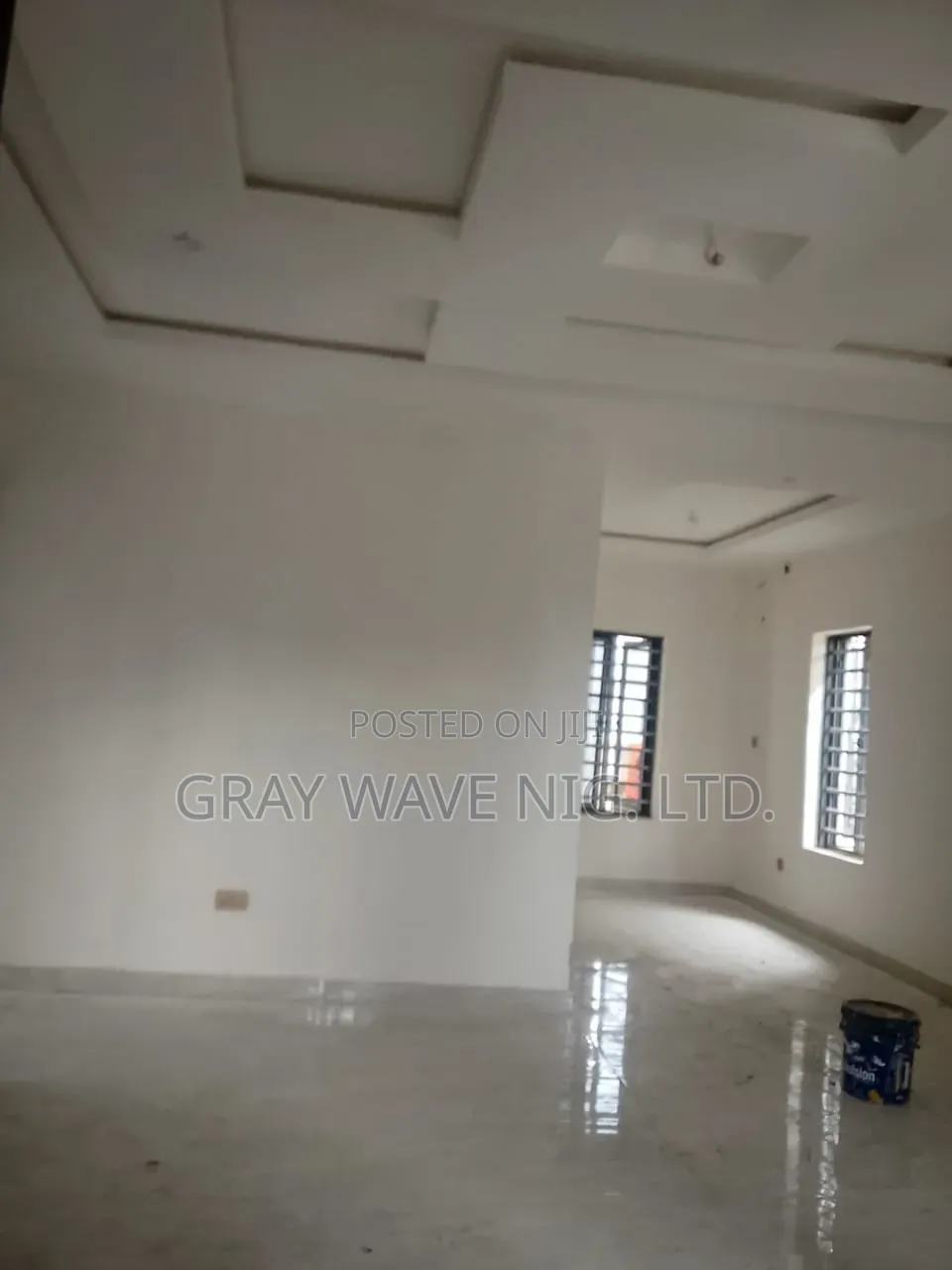 4bdrm Duplex in Sabon Lugbe for sale