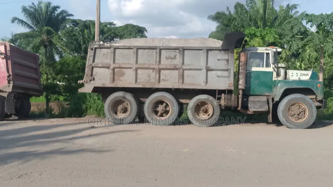 Industrial Iron Chippings and Granite for Construction