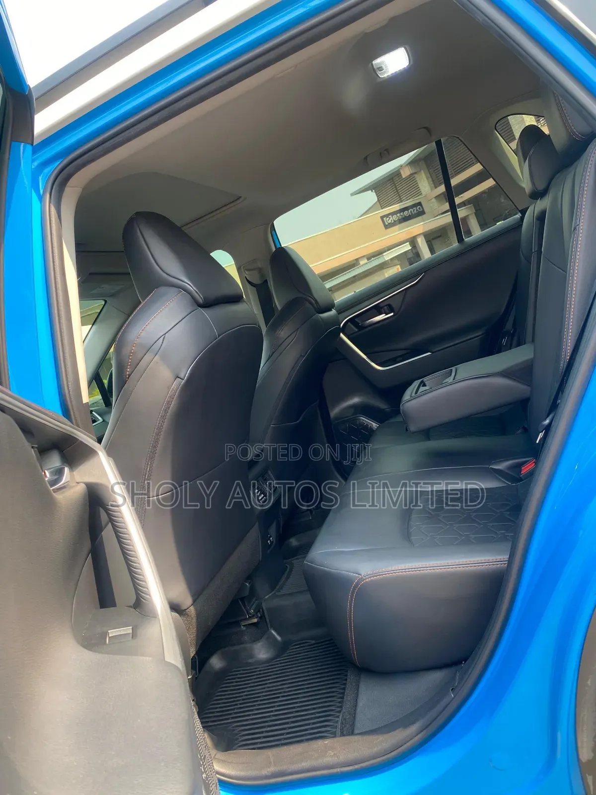 Toyota RAV4 2019 Blue