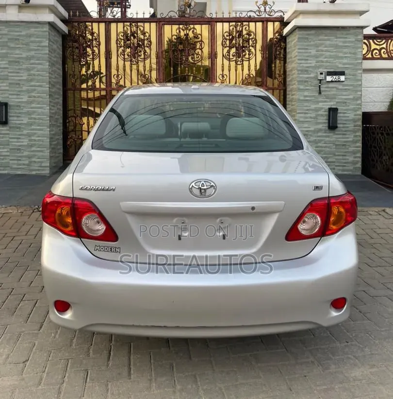 Toyota Corolla 2009 Silver