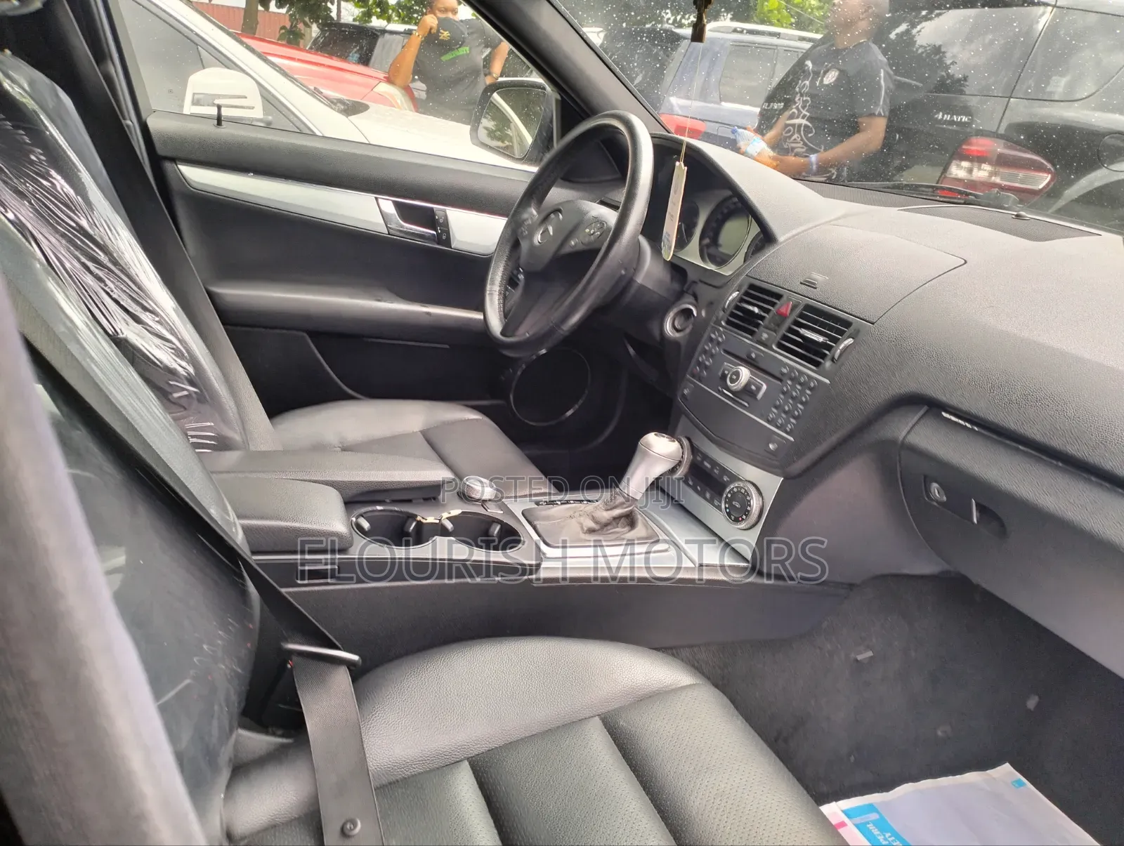 Mercedes-Benz C300 Luxury Sedan RWD (3.0L 6cyl 7A) 2009 Black