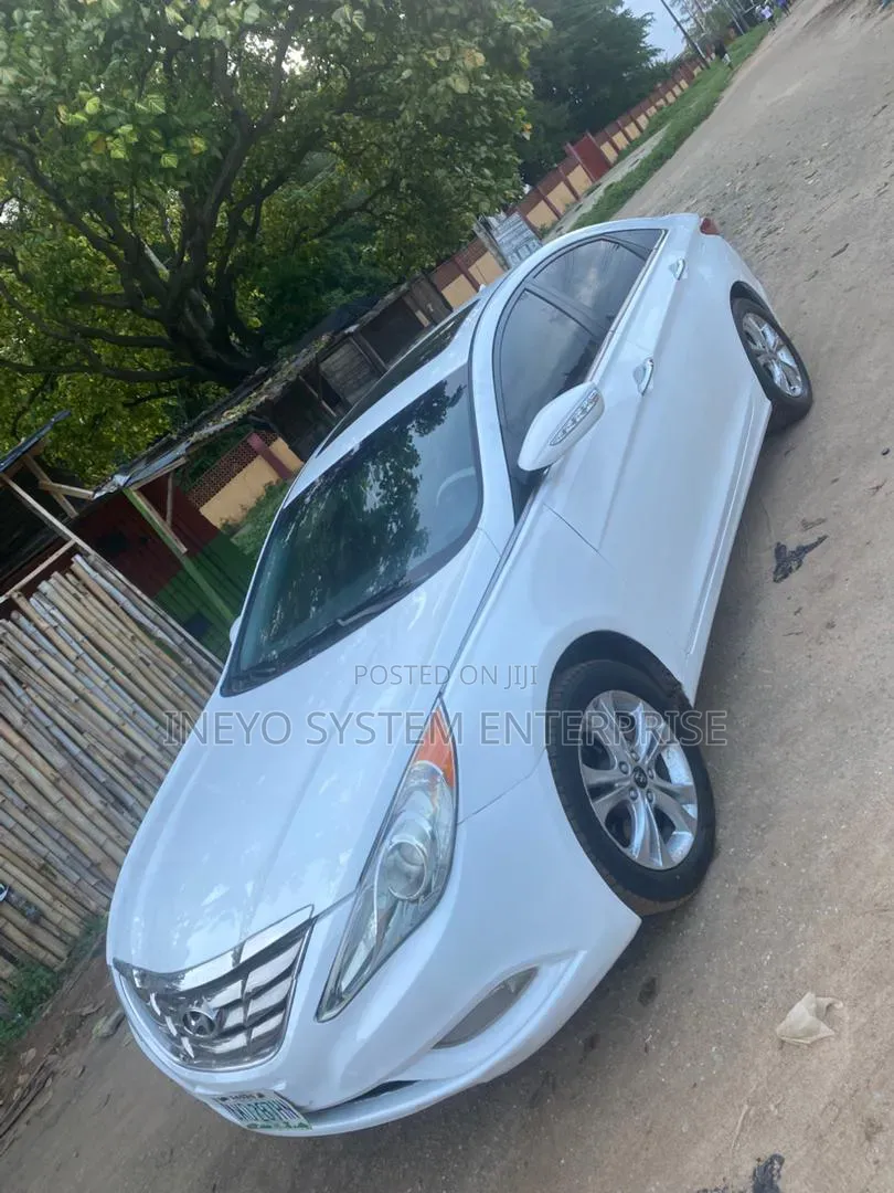 Hyundai Sonata 2012 White