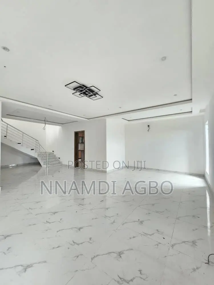 3bdrm Duplex in Abraham Adesanya Estate for sale