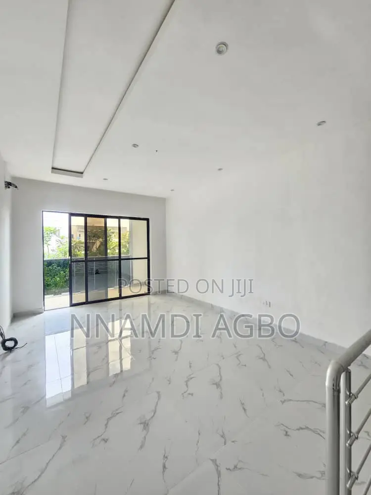 3bdrm Duplex in Abraham Adesanya Estate for sale
