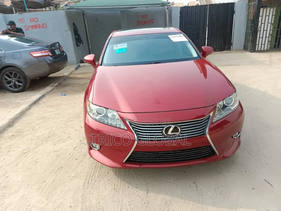 Lexus ES 2014 Red