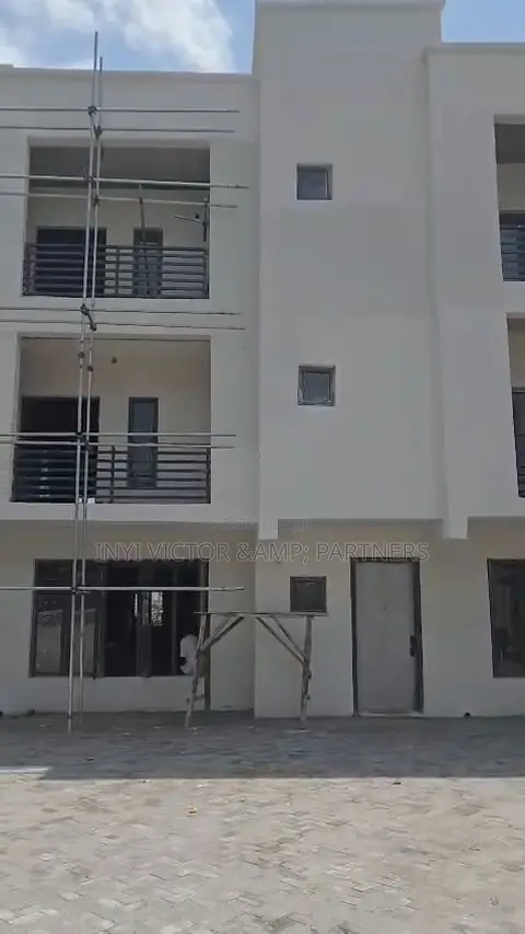 4bdrm Duplex in Katampe (Main) for sale