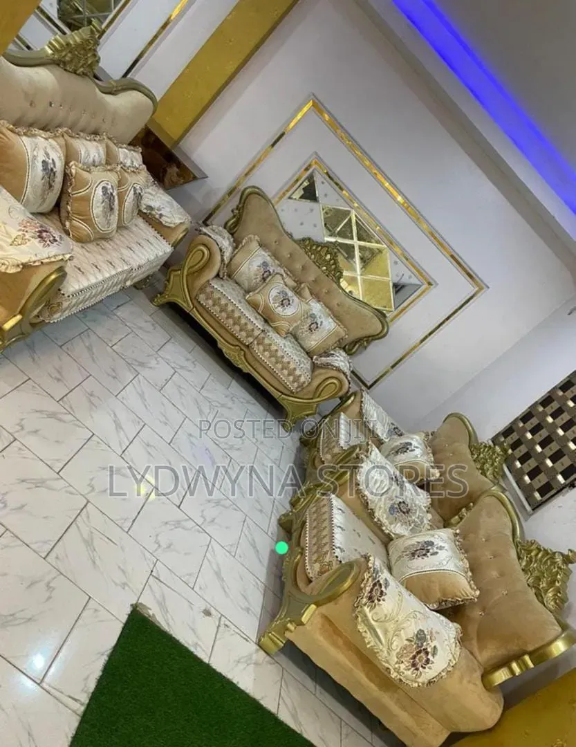 Beautiful Super Sweet Classic Standard China Royal Sofa