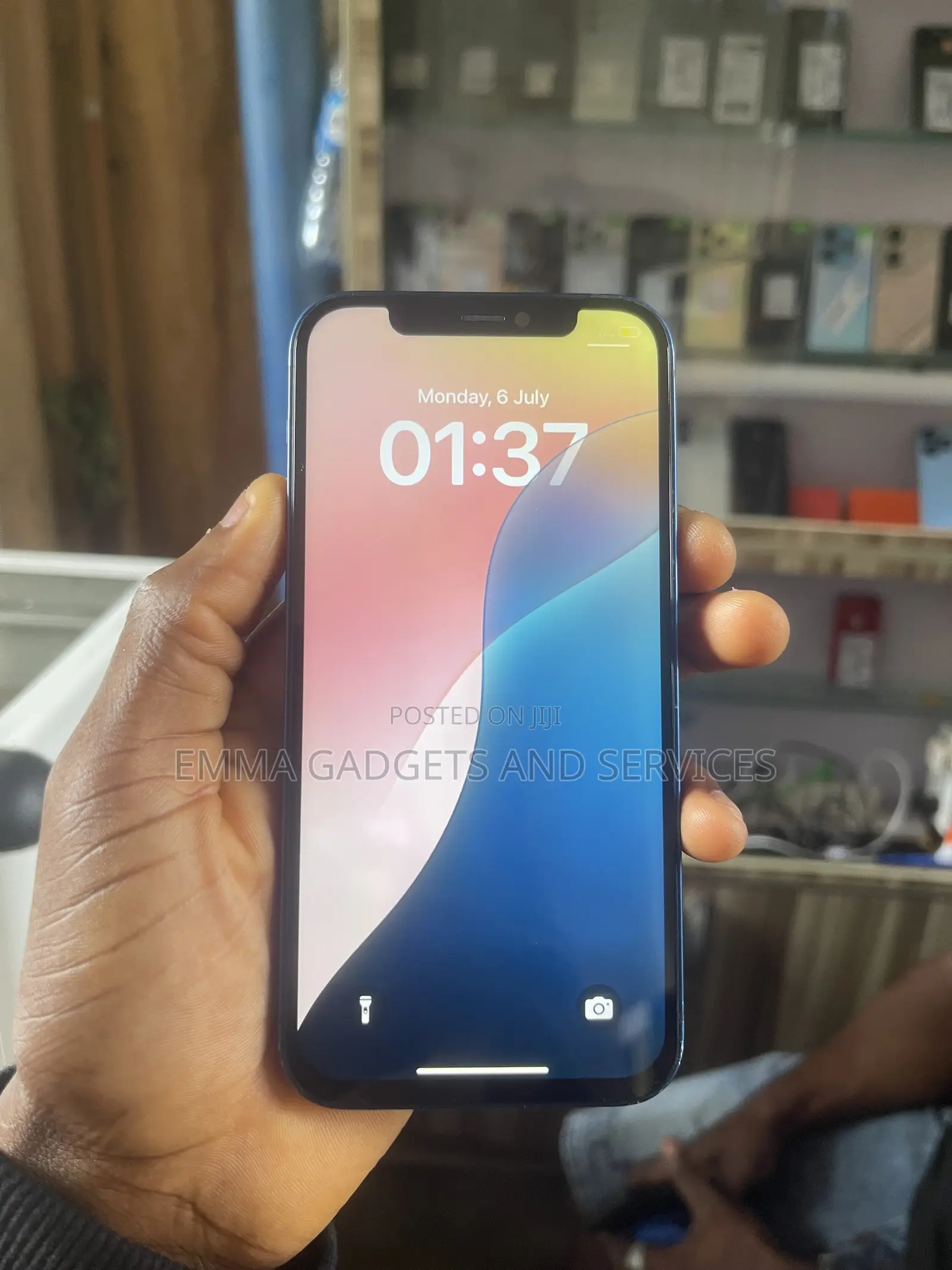 Apple iPhone 12 64 GB Blue