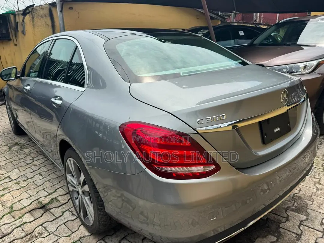 Mercedes-Benz C300 2015 Gray