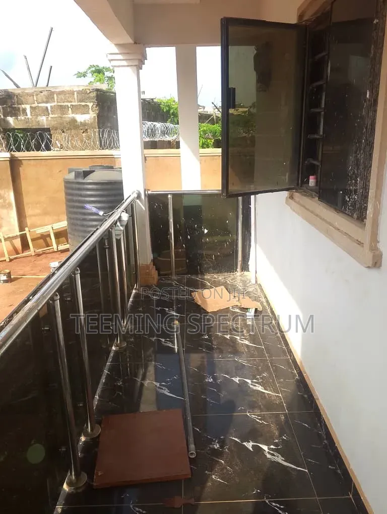 1bdrm Apartment in Benin City for rent