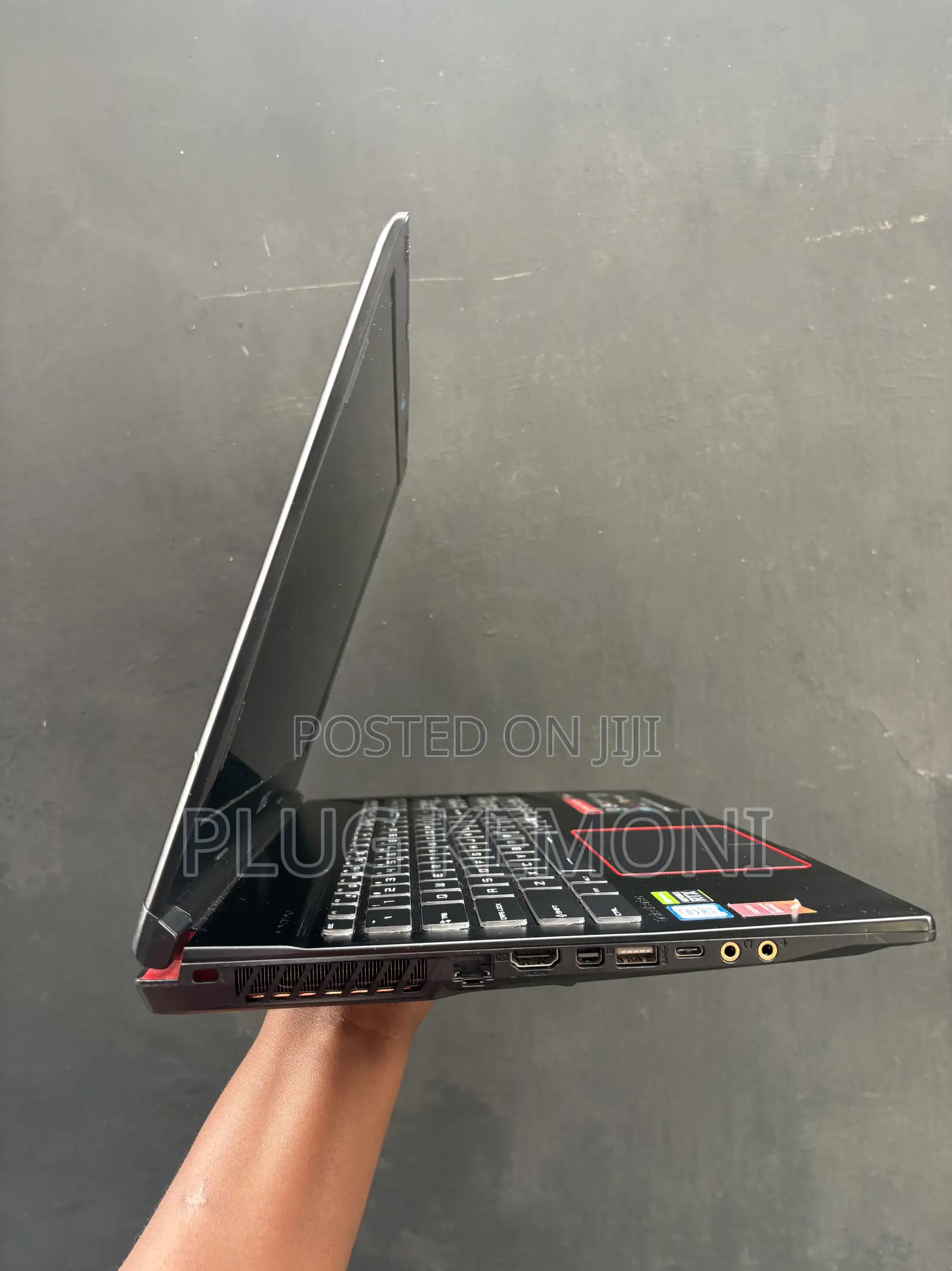 Laptop MSI GE63 Raider RGB 8RE 16GB Intel Core i7 SSD 512GB
