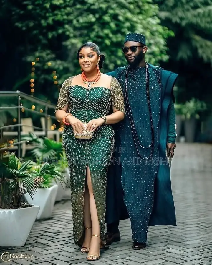 Line-Beaded Slit Gown Executive Teal Pleated Cloak Three-Piece Set