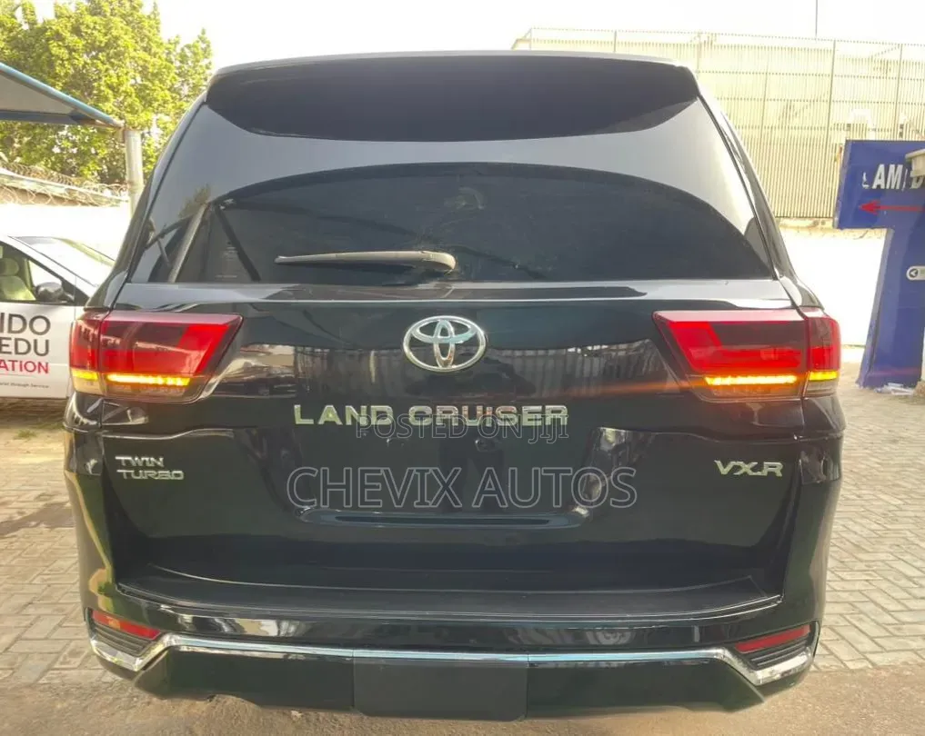 Toyota Land Cruiser 2012 Black