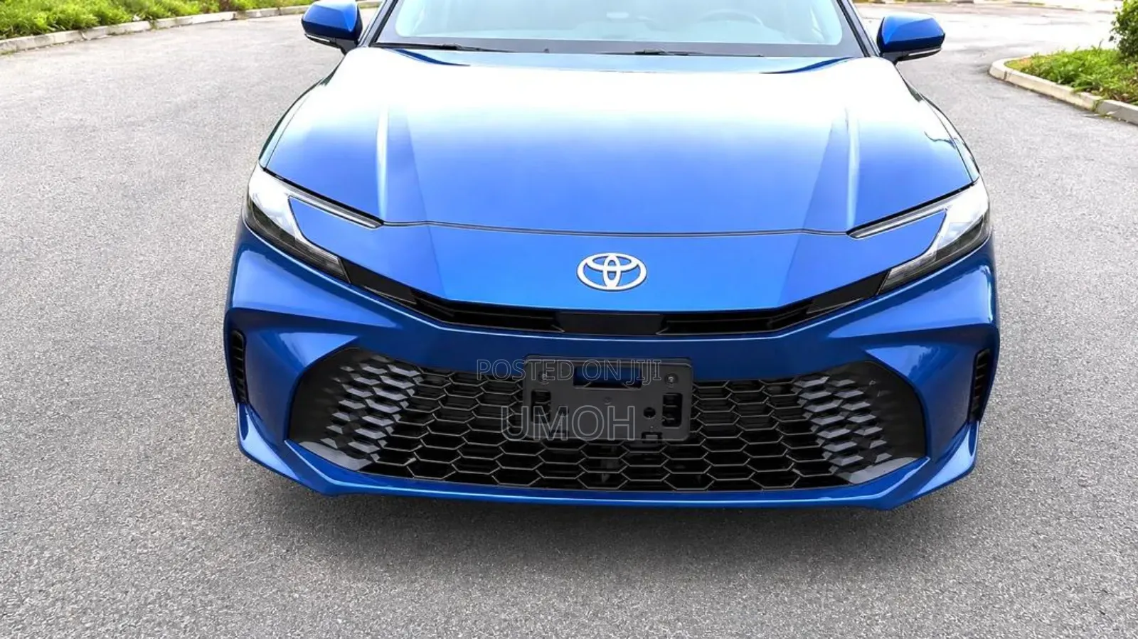 New Toyota Camry LE 2026 Blue