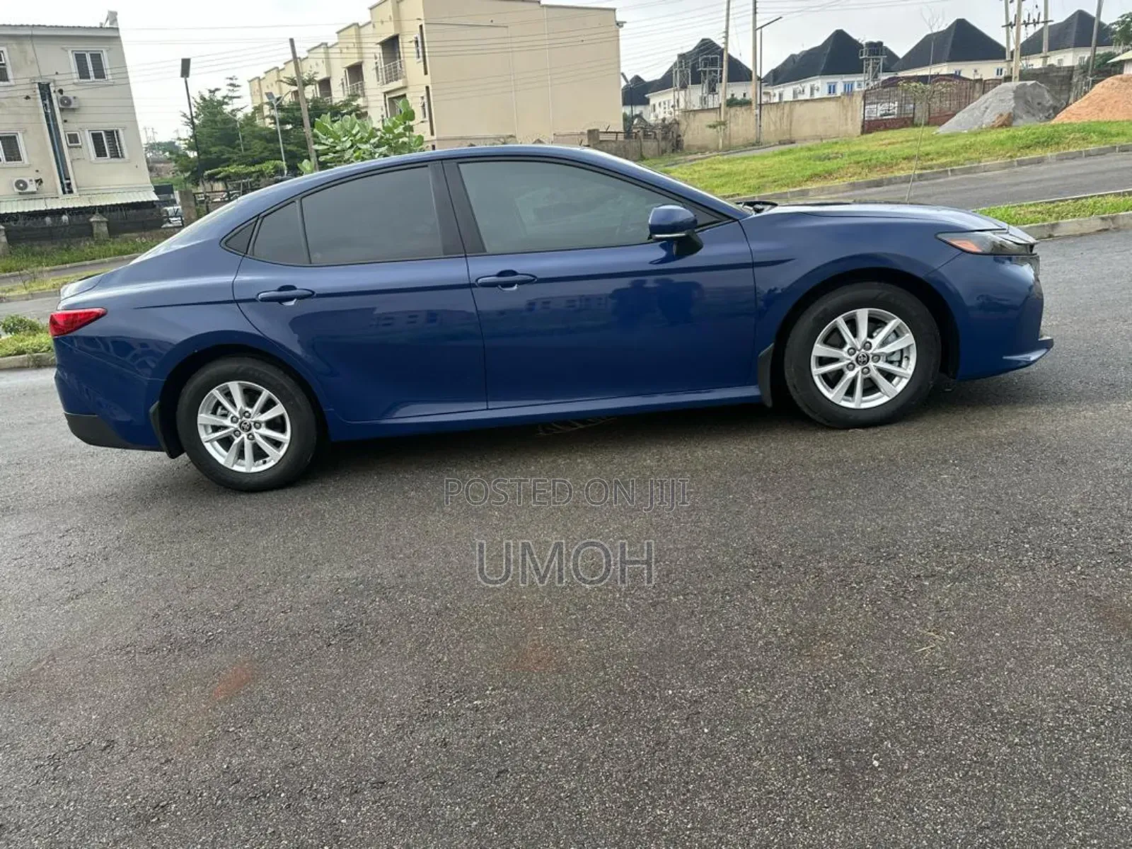 New Toyota Camry LE 2026 Blue