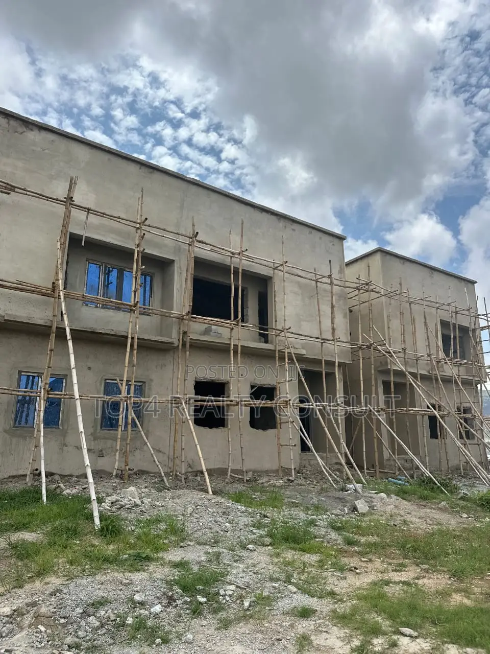 3bdrm Duplex in Crescent Garden, Kuje for sale