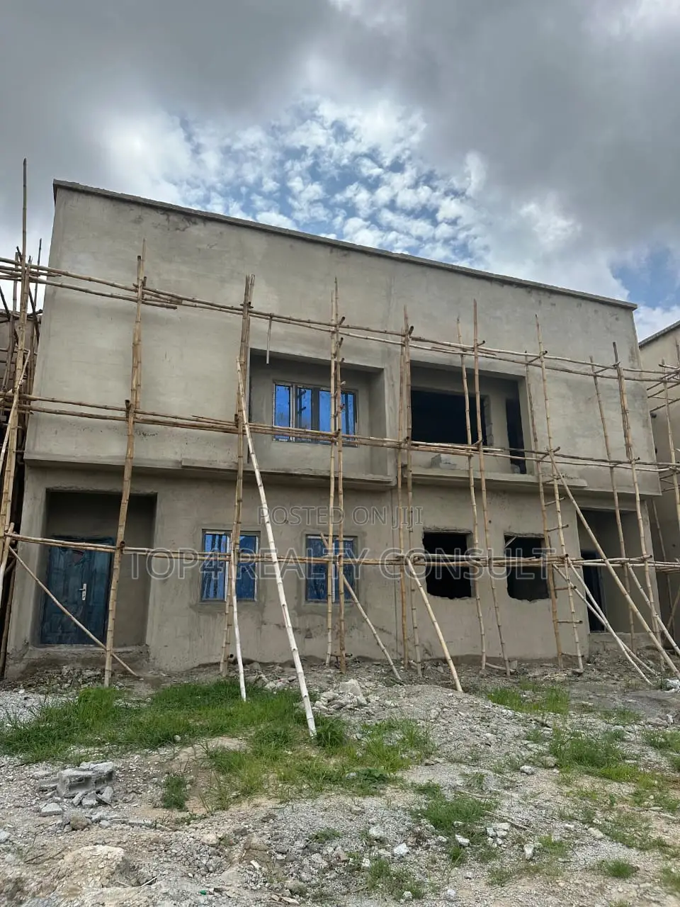 3bdrm Duplex in Crescent Garden, Kuje for sale