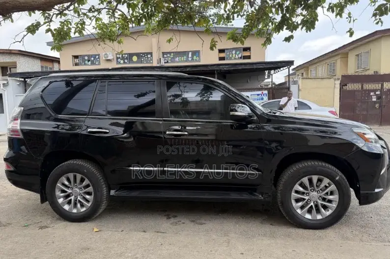Lexus GX 460 Luxury 2015 Black