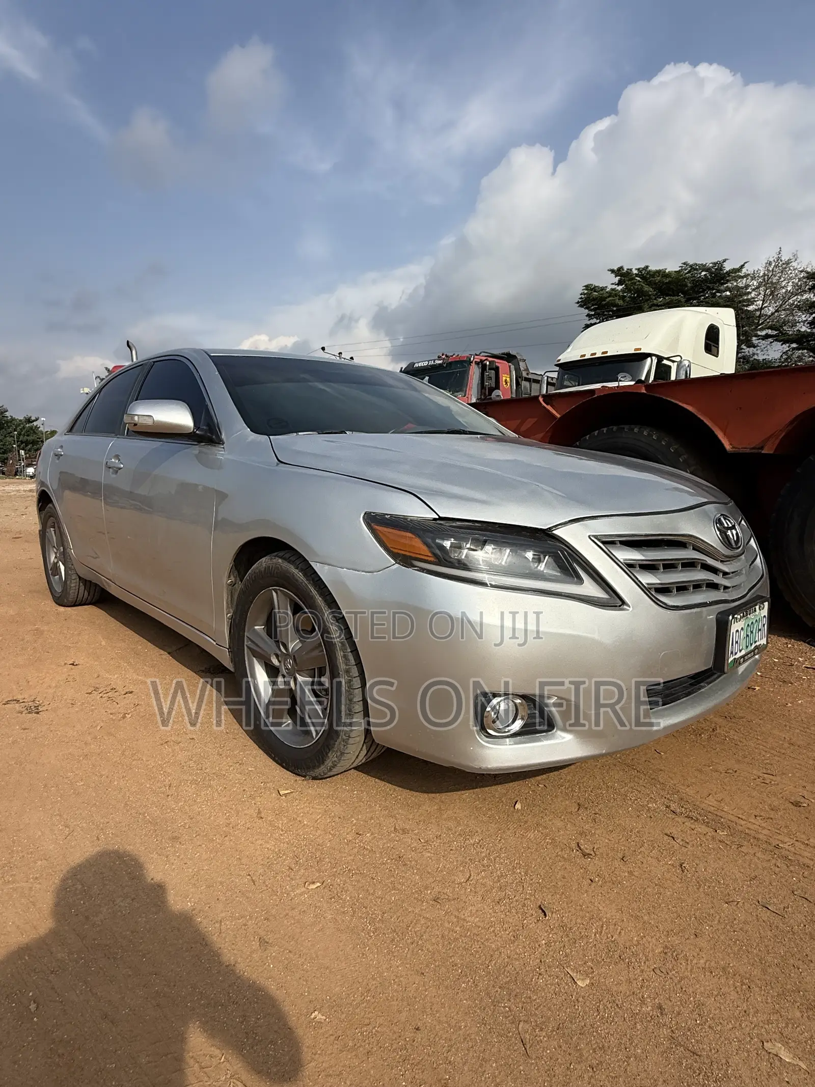 Toyota Camry XLE V6 4dr Sedan (3.5L 6cyl 6AM) 2009 Silver