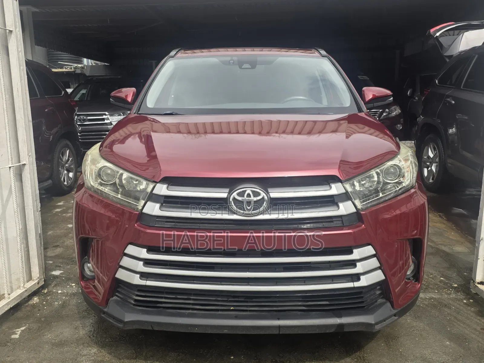 Toyota Highlander SE 2019 Burgundy