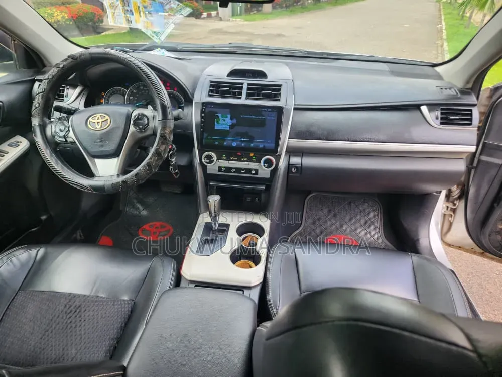 Toyota Camry 2013 Silver