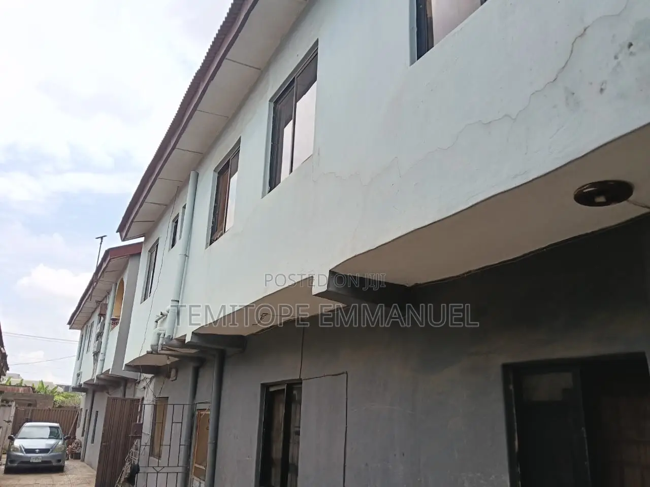 15bdrm Block of Flats in Abule Egba for sale