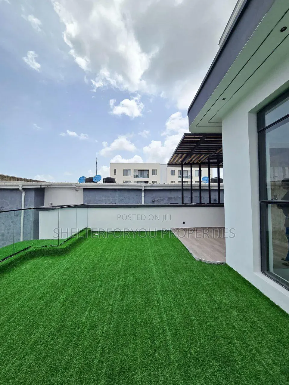 5bdrm Duplex in Ikate for sale