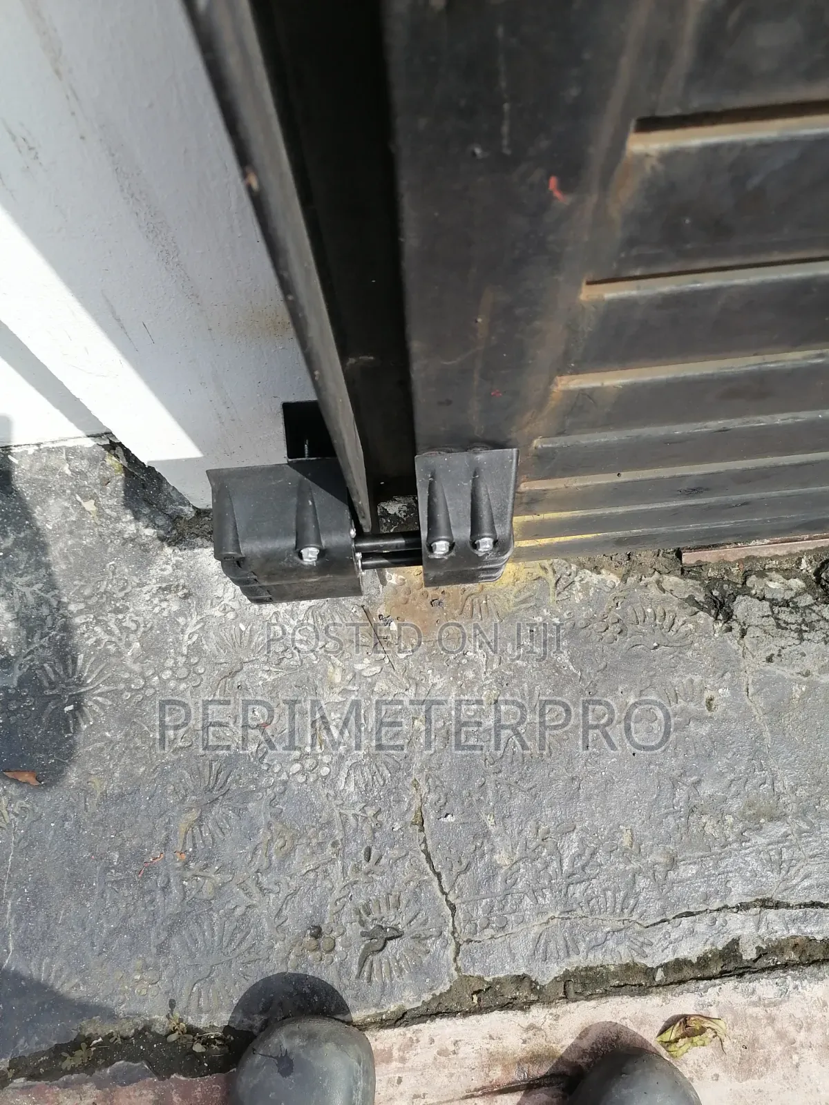 Electric Fencing With Alarm
