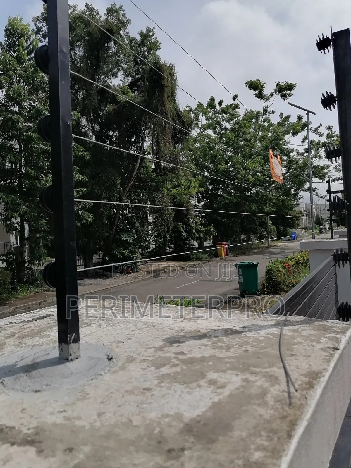 Electric Fencing With Alarm
