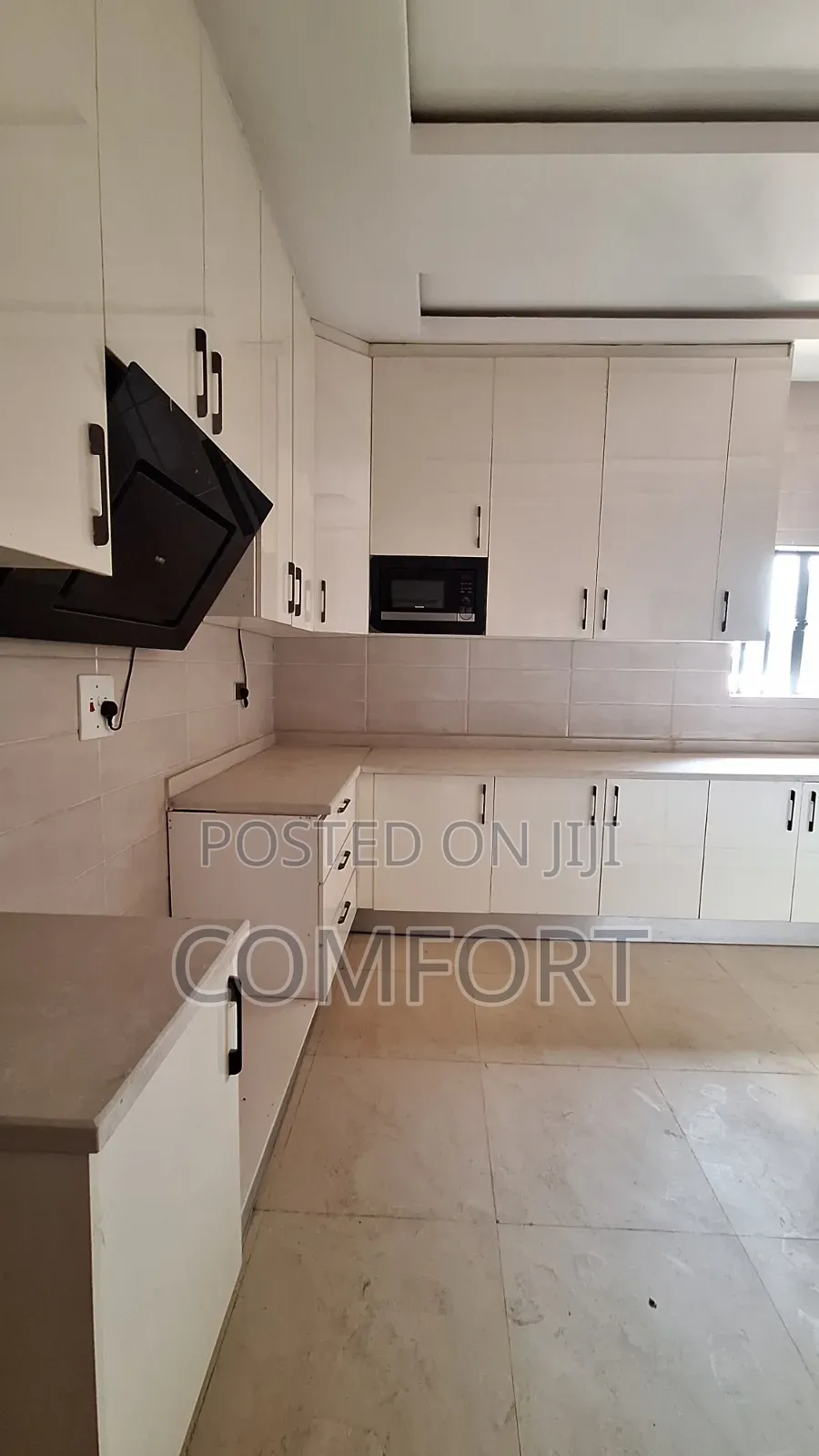 5bdrm Duplex in Karmo Estate1 for sale