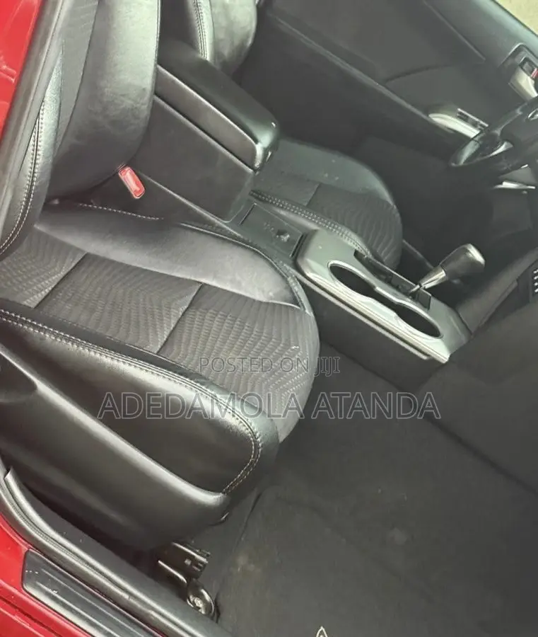 Toyota Camry SE 4dr Sedan (2.5L 4cyl 6A) 2013 Red