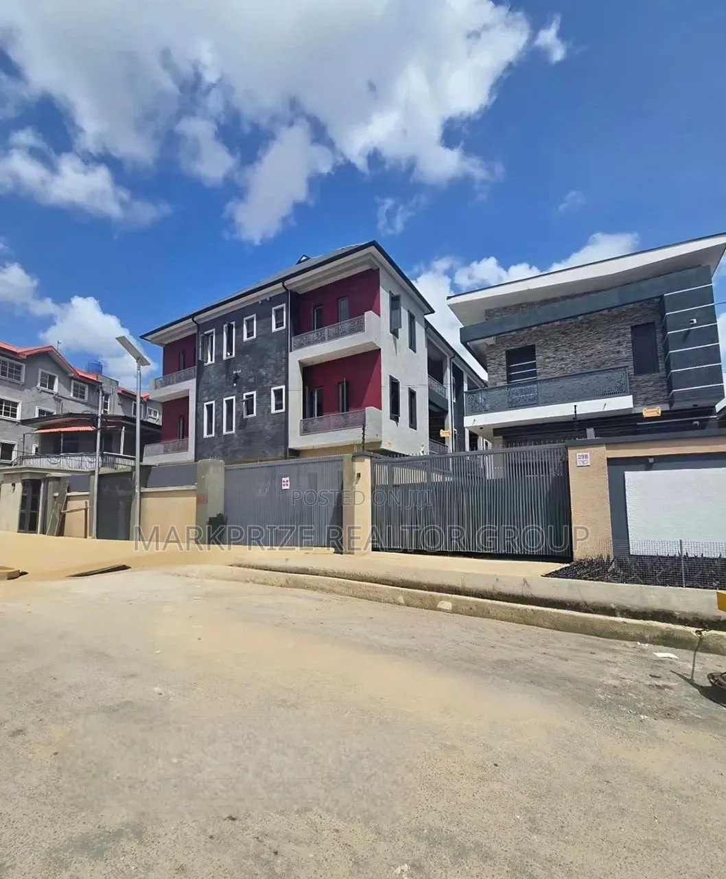 3bdrm Apartment in Gbagada Lagos for sale