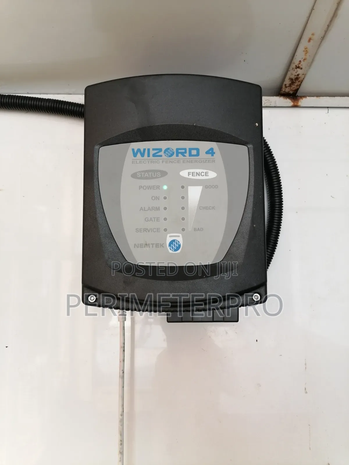 Wizord 4 Electric Fence With Sliding Gate Contact