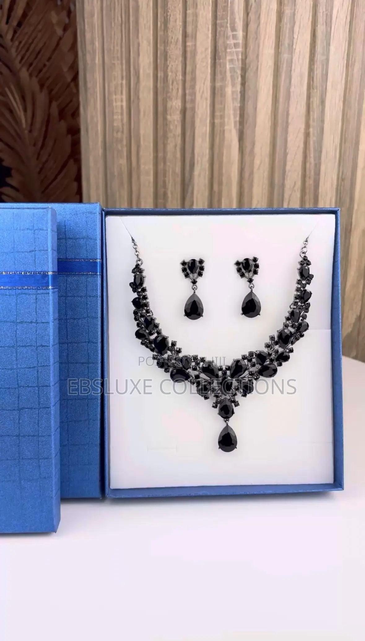 Black Cubic Zirconia Jewelry Set and Purse